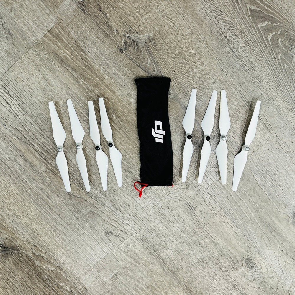 DJI Phantom 3 Series Quick-Release Propellers 8-Pack White with Storage Pouch